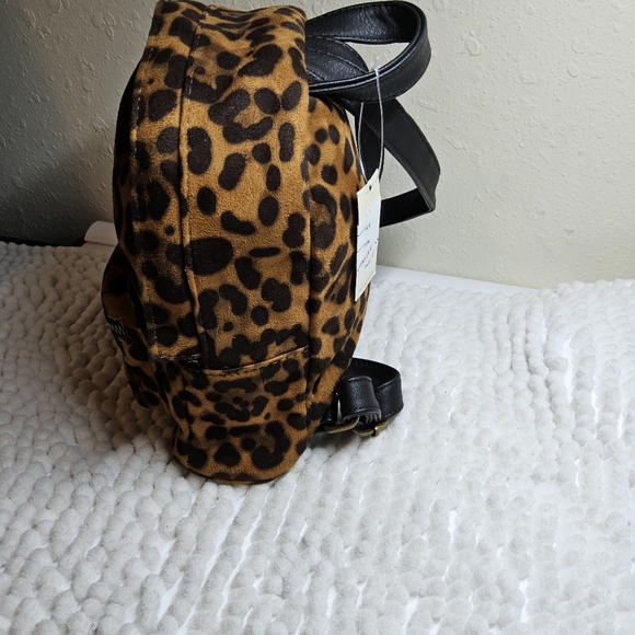 leopard print small backpack - Picture 5 of 5